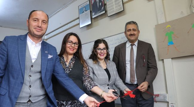Kuşadası’nda “Aydem Sınıf Kitaplığı” Oluşturuldu