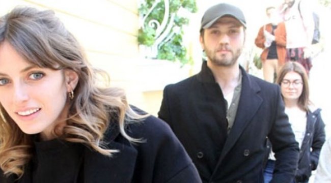 Aras Bulut İynemli ve Bige Önal çiftinden mutluluk pozu