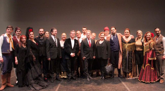 BAŞKAN ADAYI İDUĞ’DAN OPERA MOLASI