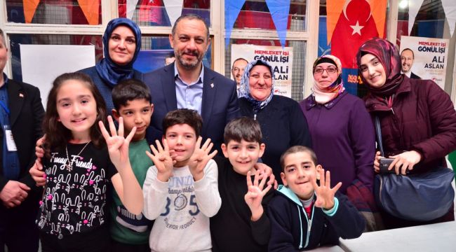 BAYRAKLI'DA MİTİNG GİBİ AÇILIŞ