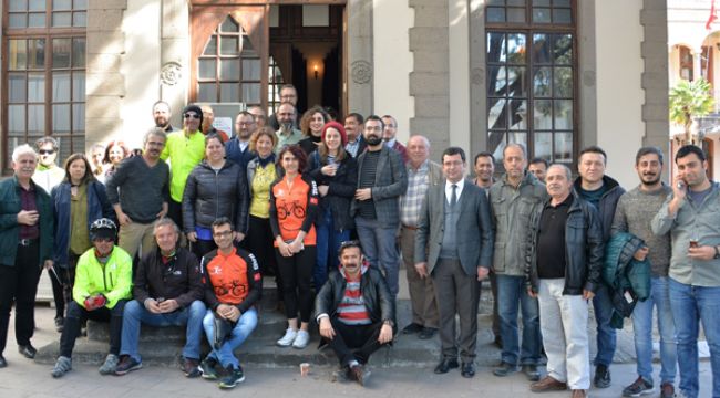 BERGAMA’DA YEREL YÖNETİMLER VE EKOLOJİ KONUŞULDU