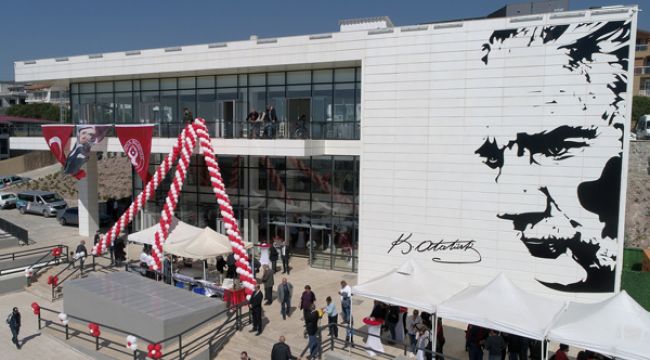 BORNOVA’DA 18 MART’A ÖZEL AÇILIŞ