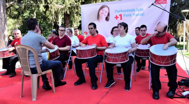 'FARKINDALIK İÇİN +1 FARK YARAT'