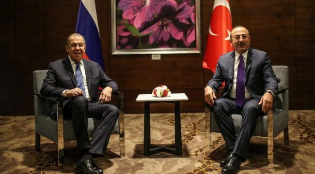 Çavuşoğlu’ndan vize açıklaması: Putin imzaladı