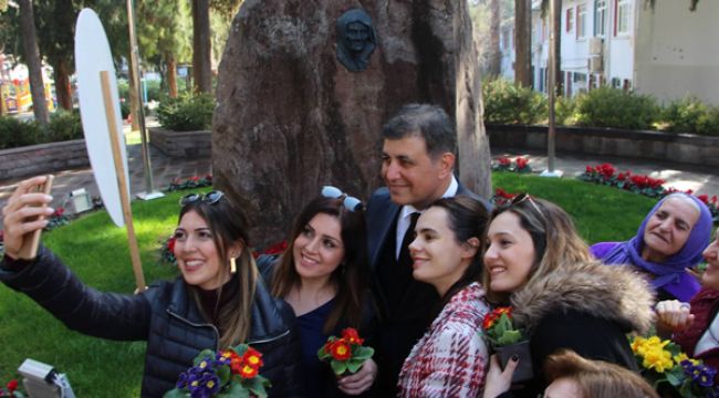 ERKEKLER KADINLARIN SESİ OLDU