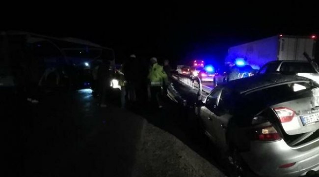 Erzincan'da zincirleme trafik kazası! Çok sayıda yaralı var...