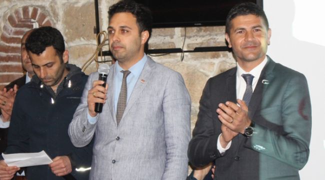 GÜRBÜZ'DEN ŞÖLEN HAVASINDA TANITIM TOPLANTISI
