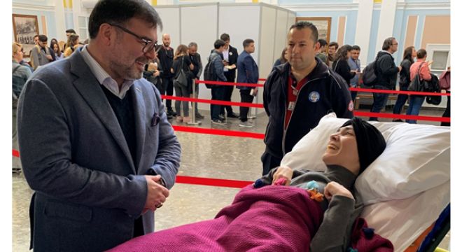 İmza Gününde Engel Tanımayan Başarıya Destek