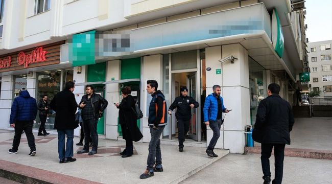 İZMİR'DE BANKA SOYGUNU
