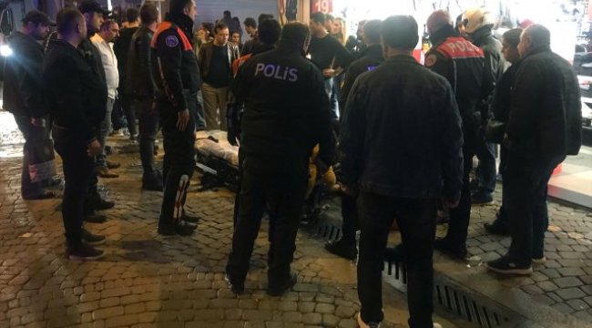 KONAK'TA BIÇAKLI KAVGA
