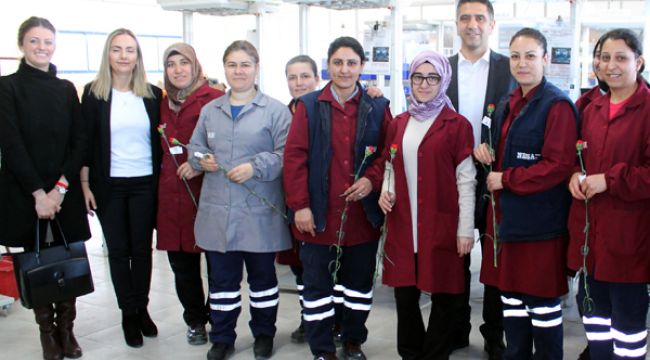SADECE BUGÜN DEĞİL, HER GÜN BAŞIMIZIN TACISINIZ