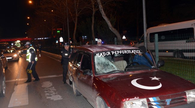 Yaya geçidinde otomobilin çarptığı kadın, ağır yaralandı