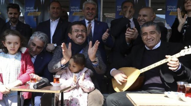ZEYBEKCİ: 4Ç GİDİYOR, 1Ç GELİYOR!
