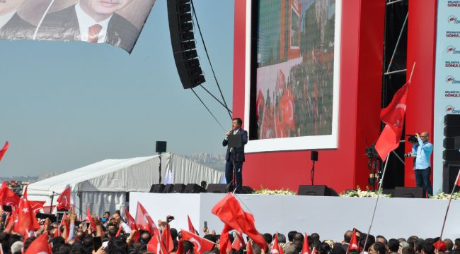 ZEYBEKCİ'DEN ÇARPICI MESAJLAR