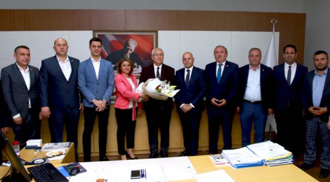 AK PARTİ'DEN BAŞKAN SELVİTOPU'NA ZİYARET