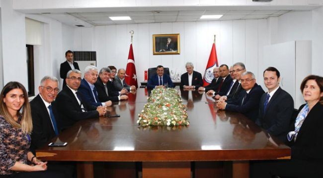 BATUR’A EBSO’DAN TEBRİK ZİYARETİ