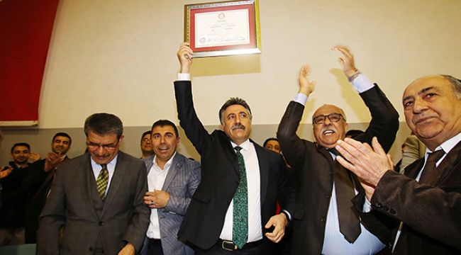 BAYRAKLI’DA ‘SERDAR SANDAL’ MESAİYE BAŞLADI