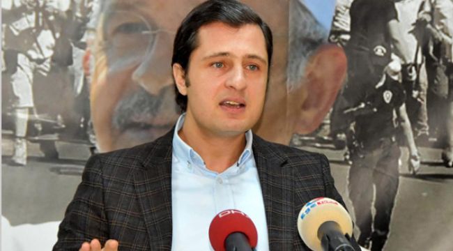 BİR KAŞIK SUDA FIRTINA KOPARILIYOR