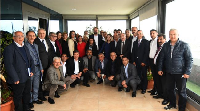 ÇİĞLİ'DEKİ MUHTARLARDAN GÜÇ BİRLİĞİ