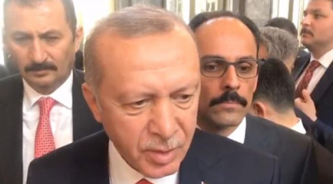Erdoğan, HDP Eş Genel Başkanı kürsüye çıkınca özel oturumdan ayrıldı