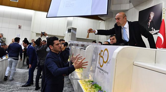 GAZİEMİR'DEN BÜYÜKŞEHİRE DÖRT DÖRTLÜK KATKI