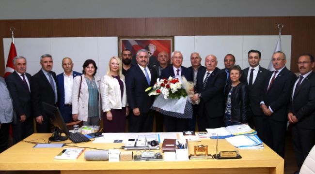 İYİ PARTİ KARABAĞLAR'DAN SELVİTOPU’NA ZİYARET