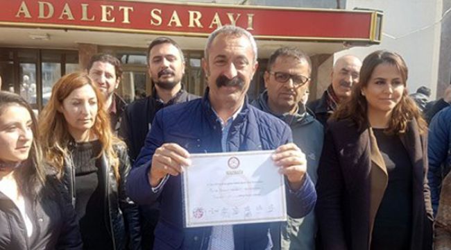 Maçoğlu mazbatasını aldı
