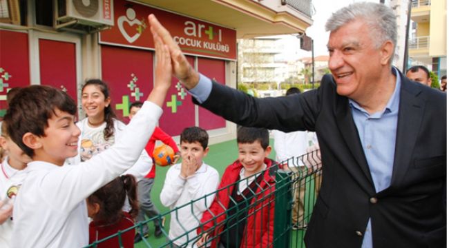 NARLIDERE’DE 23 NİSAN COŞKUSU