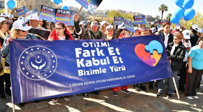 OTİZM FARKINDALIK GÜNÜ'NDE RENKLİ ETKİNLİKLER