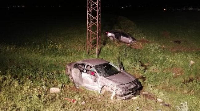 Otomobiller çarpışıp tarlaya devrildi: 1 ölü, 3 yaralı