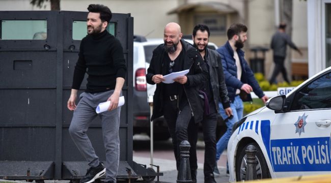 Polis, Büyükçekmece’de kapı kapı seçmen kontrolü yapıyor