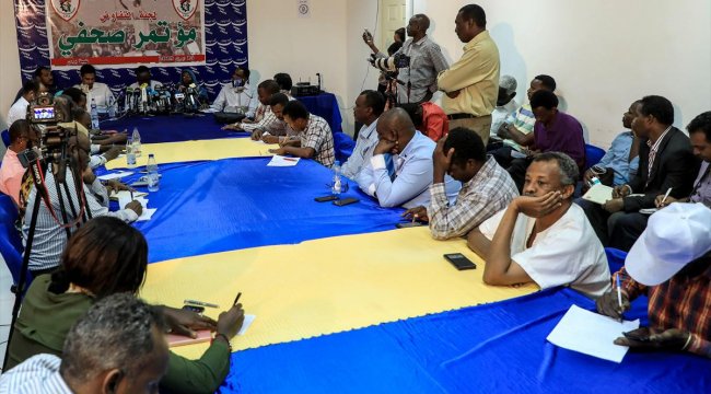 Sudan'ın öne çıkan muhalefet hareketinden gösterilere devam kararı