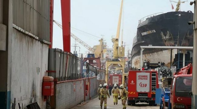 Tuzla'da gemide yangın! Ekipler olay yerinde