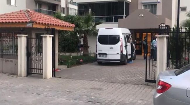 AK PARTİ ESKİ İZMİR İL BAŞKAN YARDIMCISI  EVİNDE SİLAHLI SALDIRIYA UĞRADI