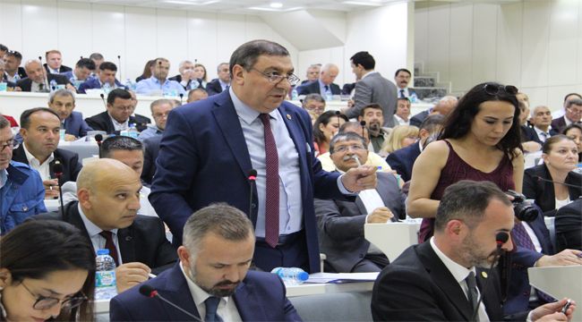 AK PARTİDEN MUHALEFET ŞERHİ