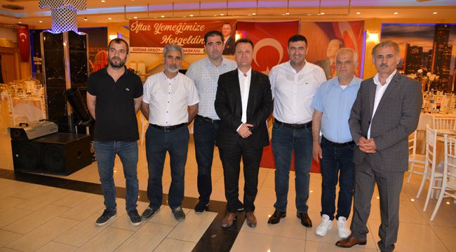 BAŞKAN AKSOY MUHTARLARLA EL ELE