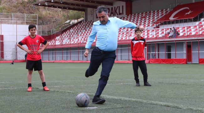 BAŞKAN SANDAL, SAHAYA İNDİ