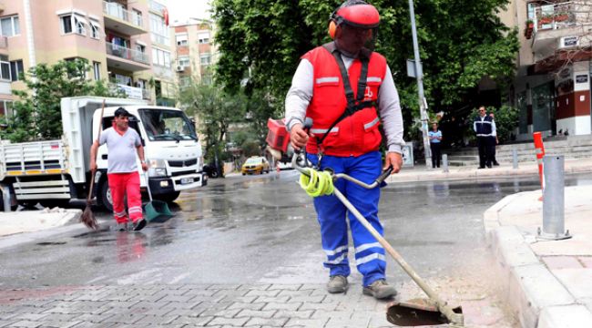 BAYRAKLI BELEDİYESİ'NDEN BAHAR TEMİZLİĞİ