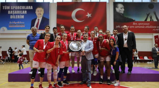 BAYRAKLI'NIN PERİLERİ SEZONU 3'ÜNCÜ TAMAMLADI