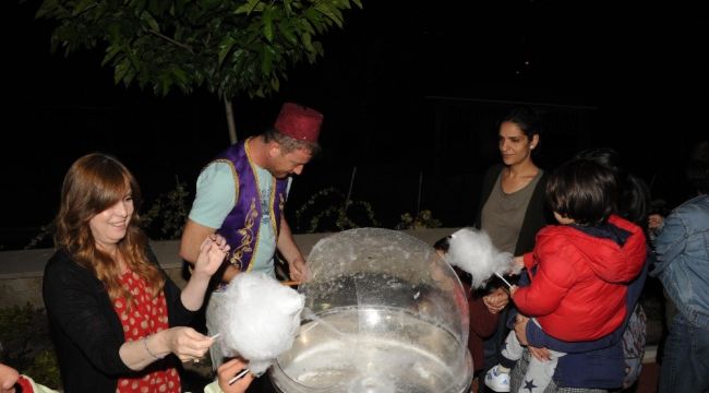 BAYRAM ŞEKERLERİ FATMA BAŞKAN'DAN