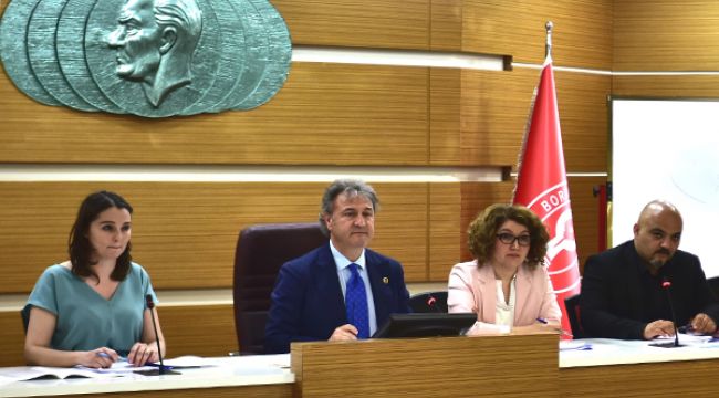 BORNOVA’DA ÖNCE MECLİS SONRA İFTAR BİRLİKTELİĞİ