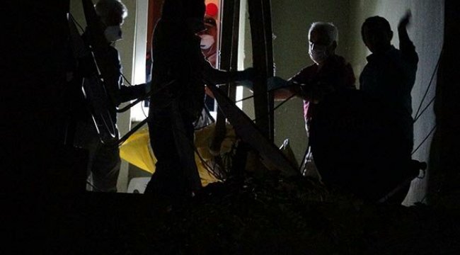 Dehşet olay! Kokunun geldiği tarafa yönelen yakınları...