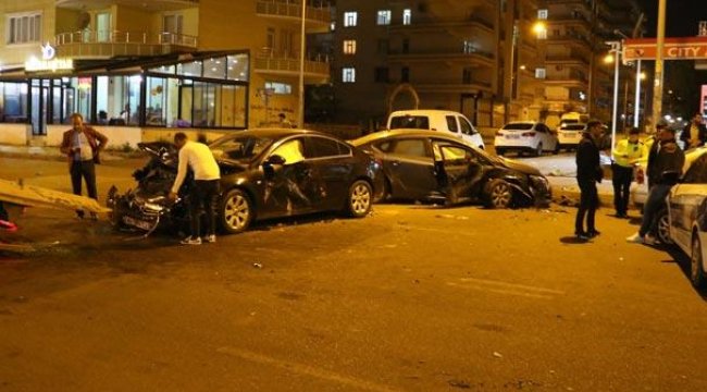 Feci kaza! 11 yaralı var