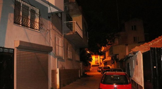 İZMİR'DE ANNESİNİ KABLOYLA BOĞARAK ÖLDÜRDÜ
