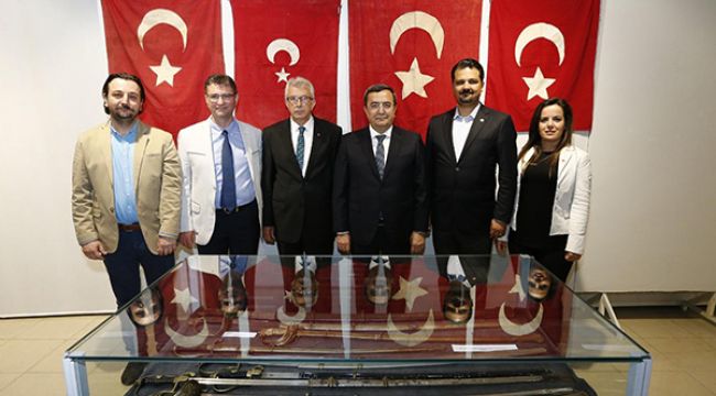 KONAK'TA 100.YILA YAKIŞAN SERGİ