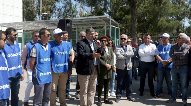 MİLLETVEKİLİ SINDIR’DAN TÜPRAŞ EYLEMİNE DESTEK