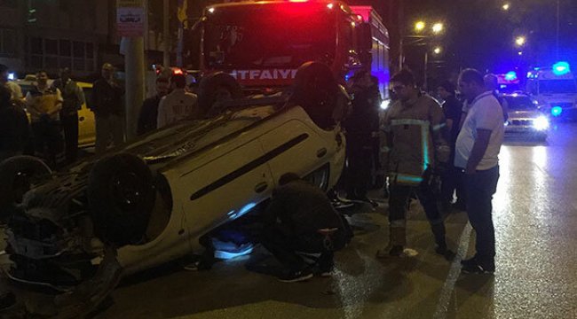 Takla atan araçta bulunan 3 kişi ön camdan fırladı