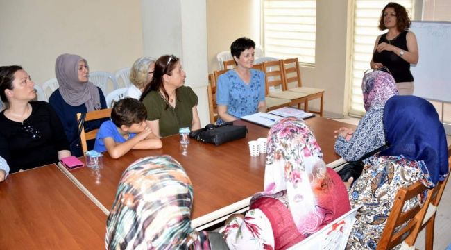 ALİAĞA'DA "KADIN ÇİFTÇİLER" PROJESİ İÇİN İLK EĞİTİM