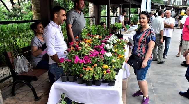BORNOVALILAR ÇEVRE ŞENLİĞİ’NDE BULUŞTU