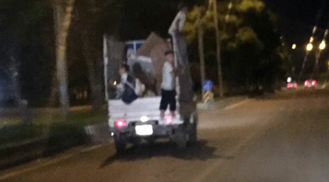 Çocukların trafikte tehlikeli yolculuğu